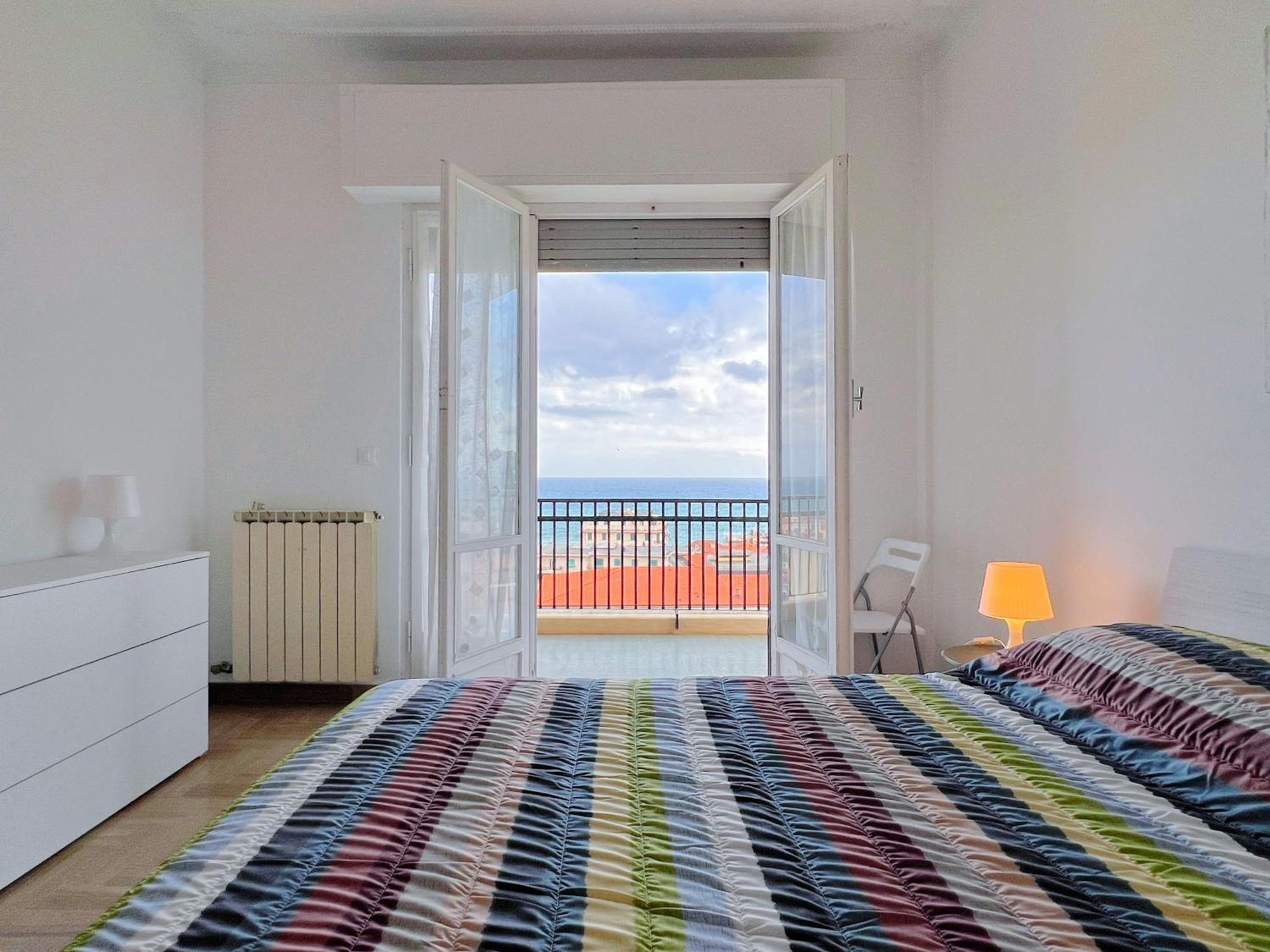 Ampio Appartamento Con Vista Varazze Exterior foto